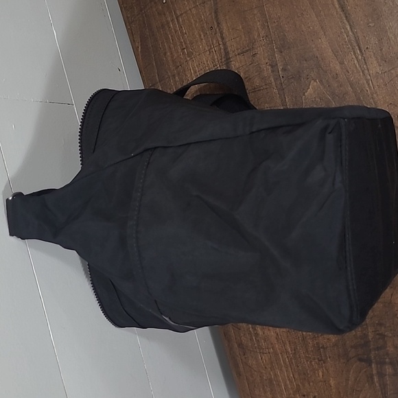 EUC Kipling Alenya Black Crossbody Bag Women's Purse - Picture 2 of 9